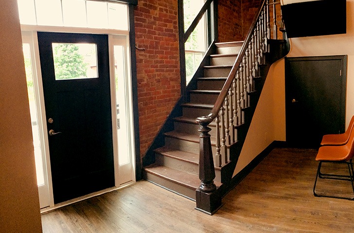 Stairwell in front entry